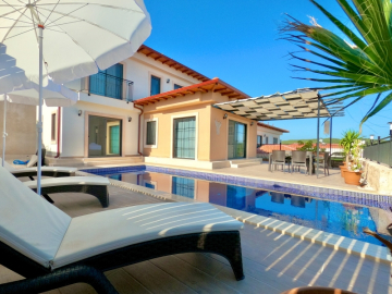 Turkey Property Listings Çukurbağ 4 Bedroom Villa For Sale